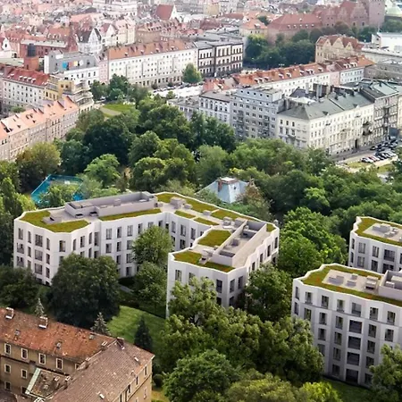Park View Apartment *